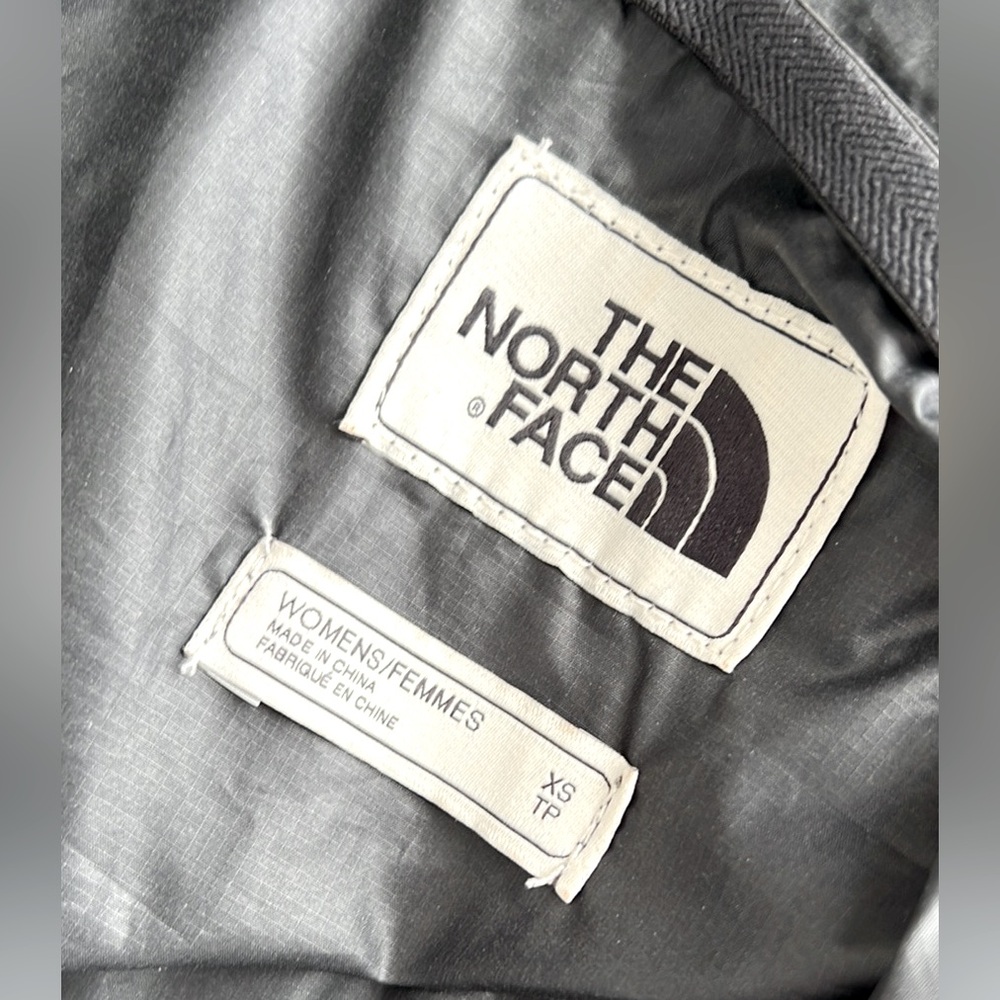The North Face Windbreaker Jacket - Picture 3 of 4